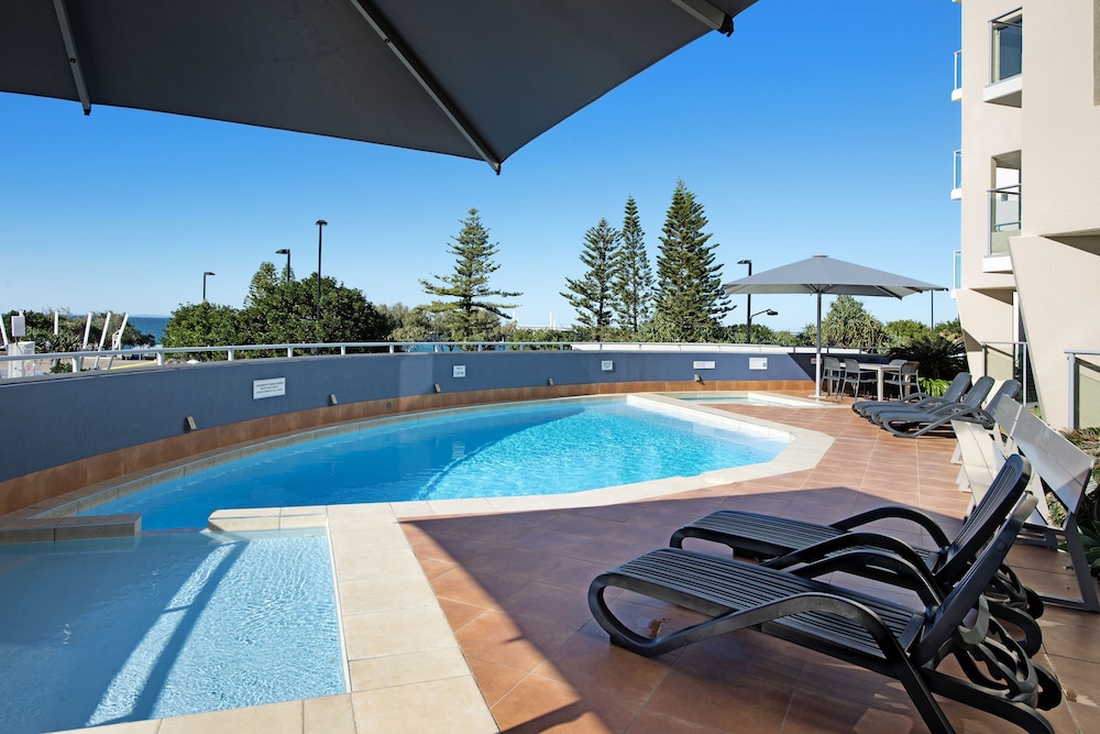 ULTIQA Shearwater Resort 33/73