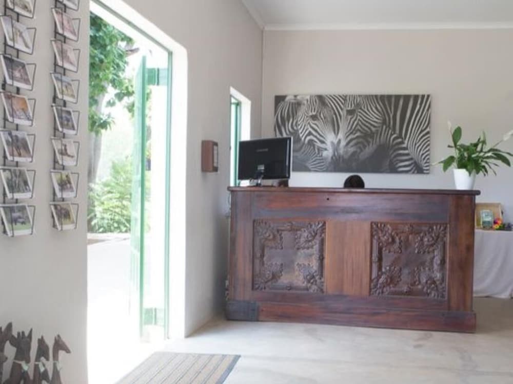 Zebra Country Lodge 6/50