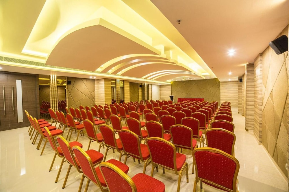 Hotel Vivera Grande 31/36