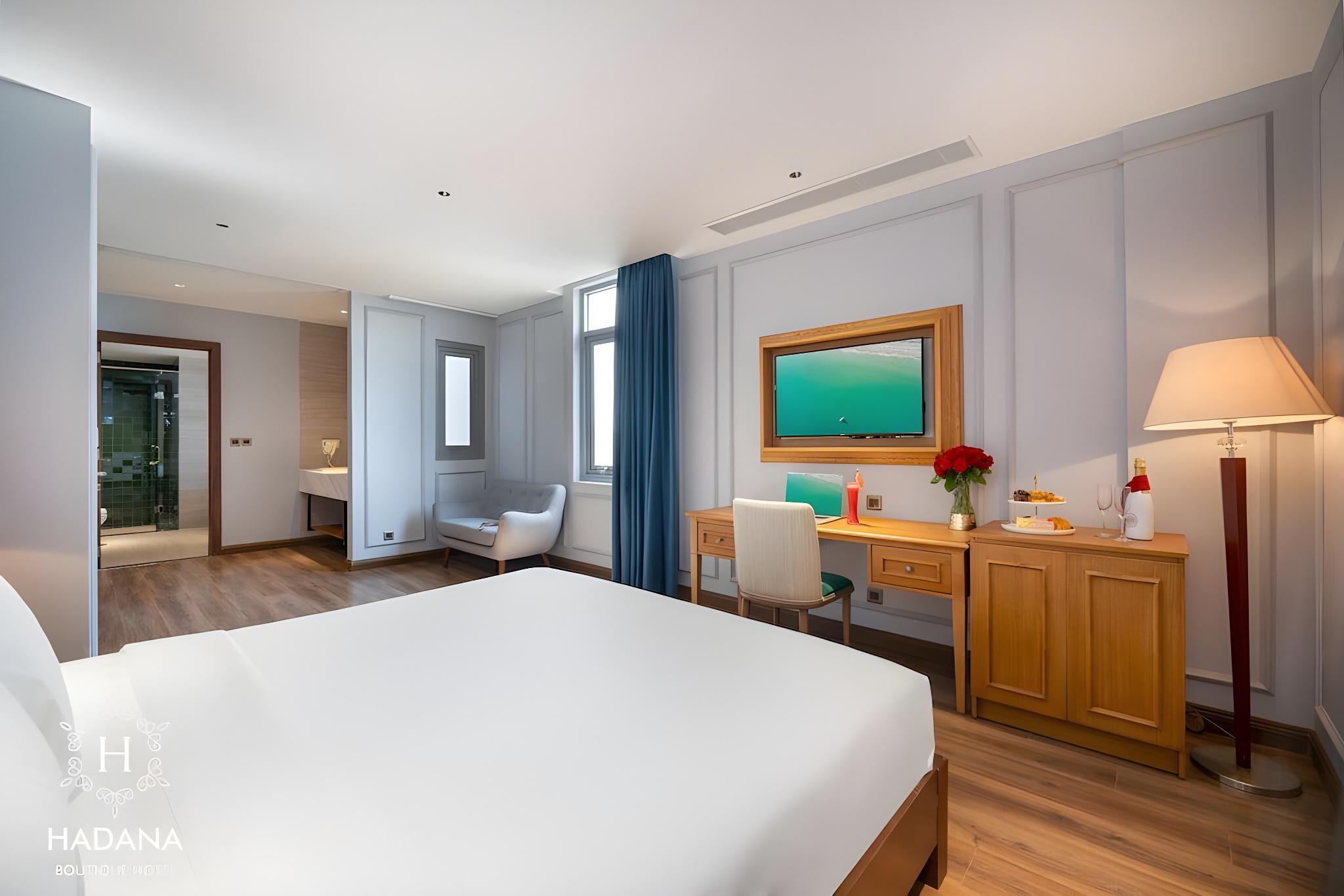 Family Suite, Junior Suite, 1 Double and 1 Single Bed