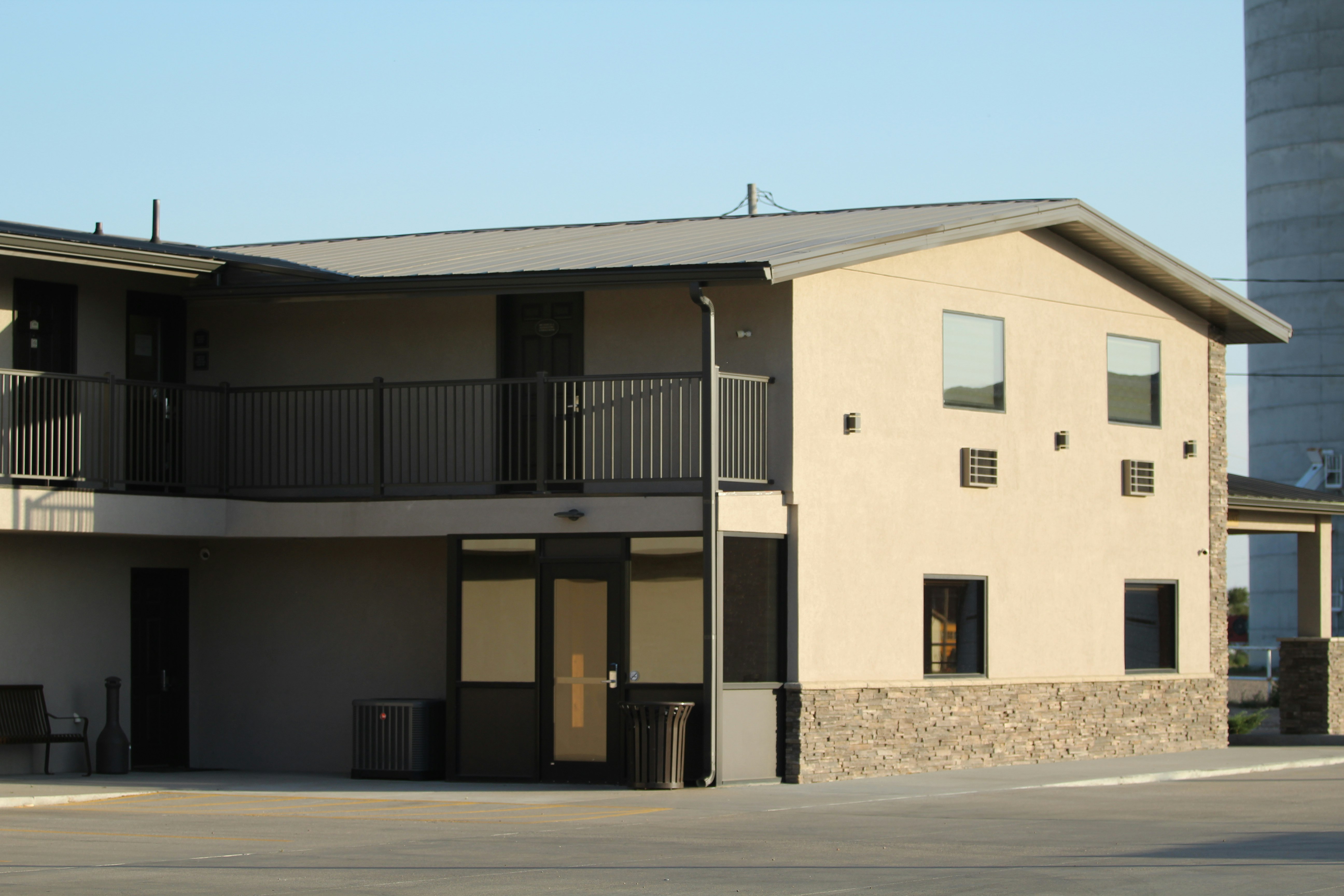 Boarders Inn & Suites by Cobblestone Hotels - Syracuse 1/25