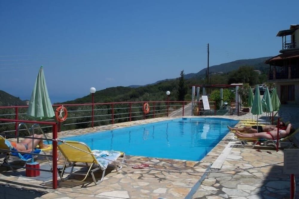 Politia Hotel 41/47