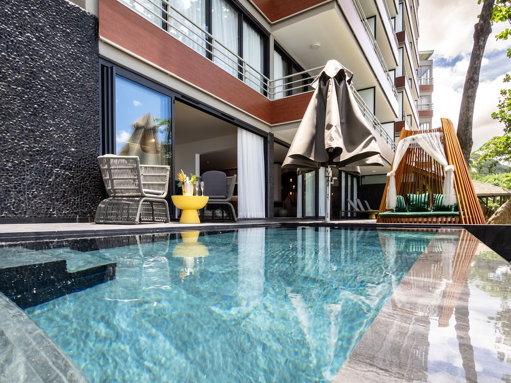 TAHITI PEARL BEACH RESORT FORMALLY KNOW AS RADISSON PLAZA RESORT TAHITI — 7