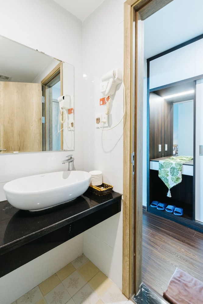 Ivy Luxury Hotel & Apartment 54/55