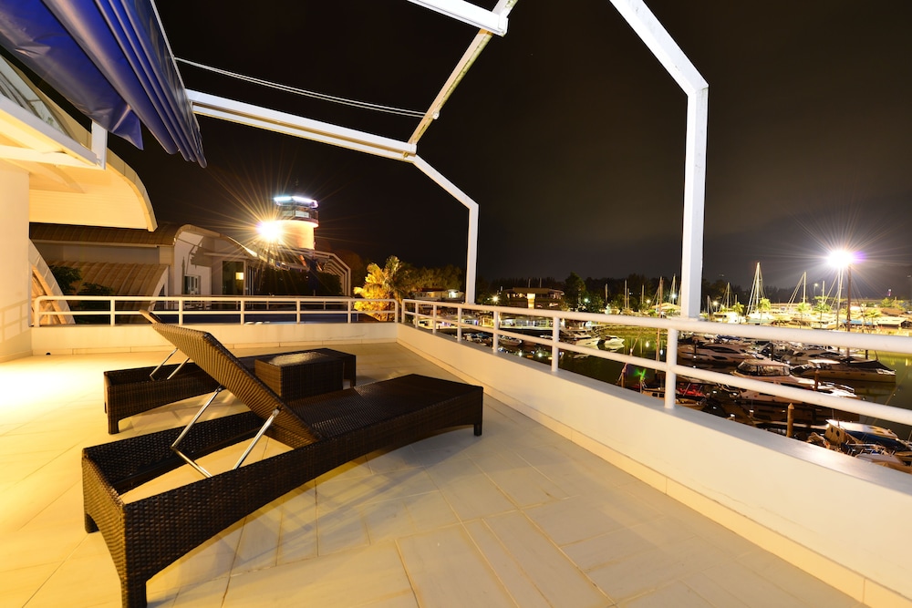 NH Boat Lagoon Phuket Resort 20/48