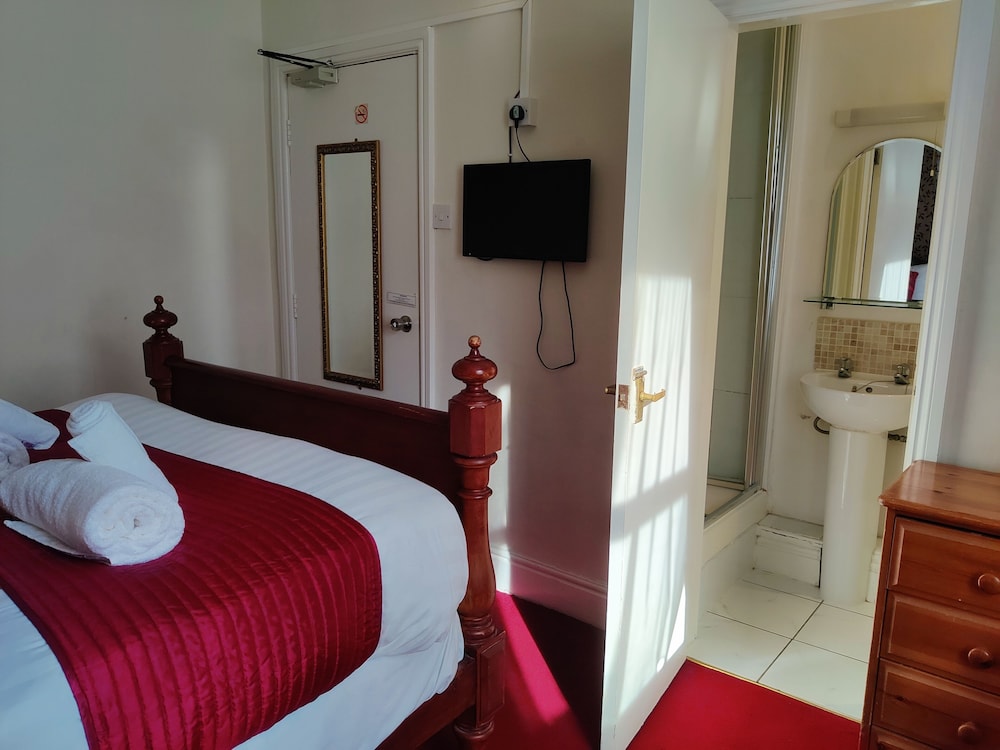 Wentworth House Guest House 10/69