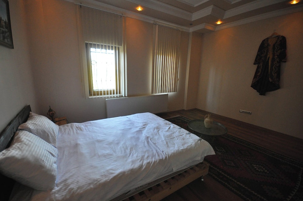 Uchisar Stone House 12/41
