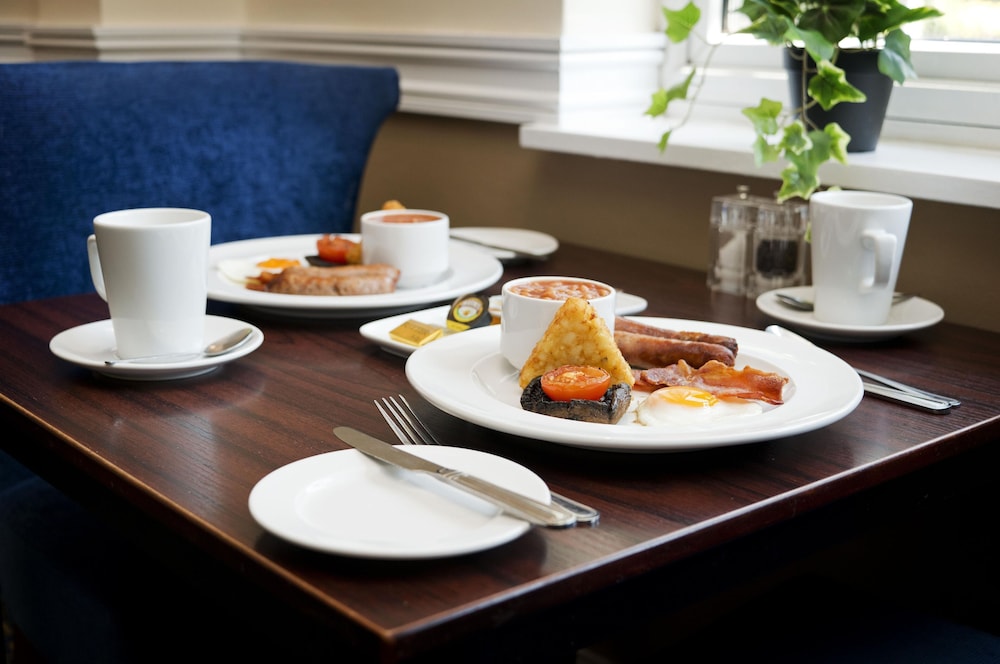 Basingstoke Hotel 33/50
