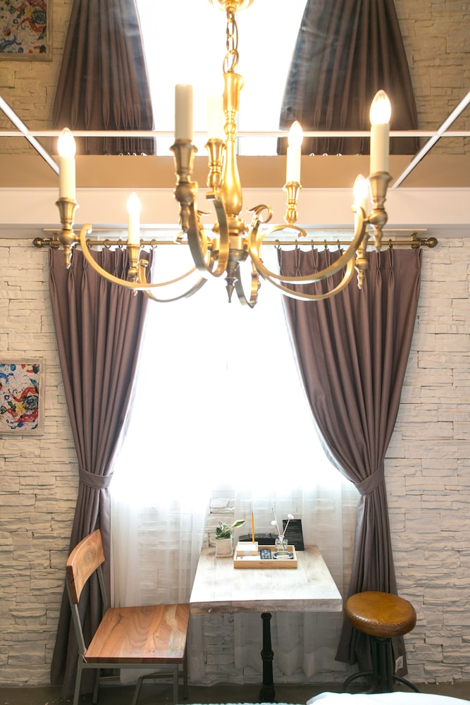Italian Summer Boutique Hotel 64/74