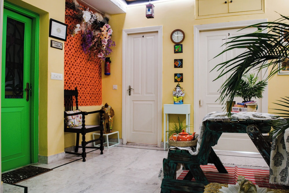 Praskash Kutir 47/70