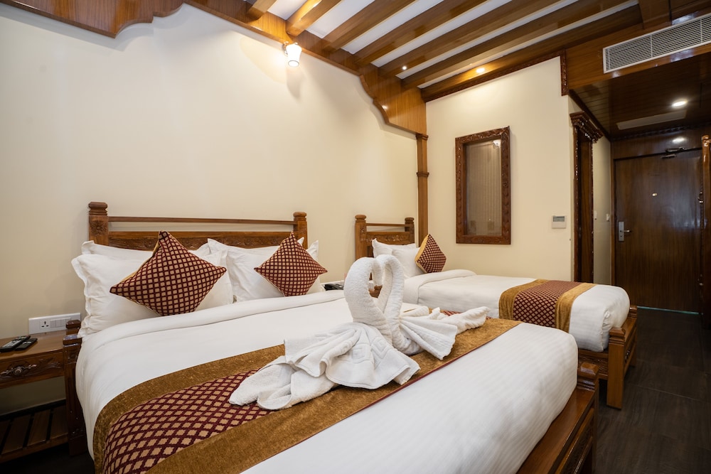 Surya Heritage Hotel 16/61