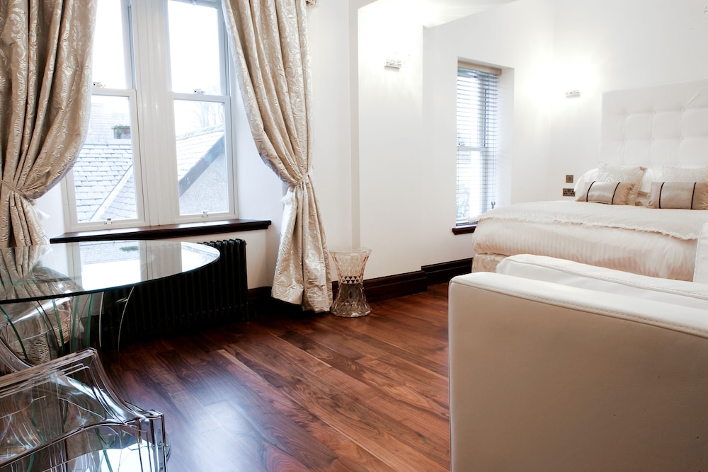 Windermere Suites 14/39