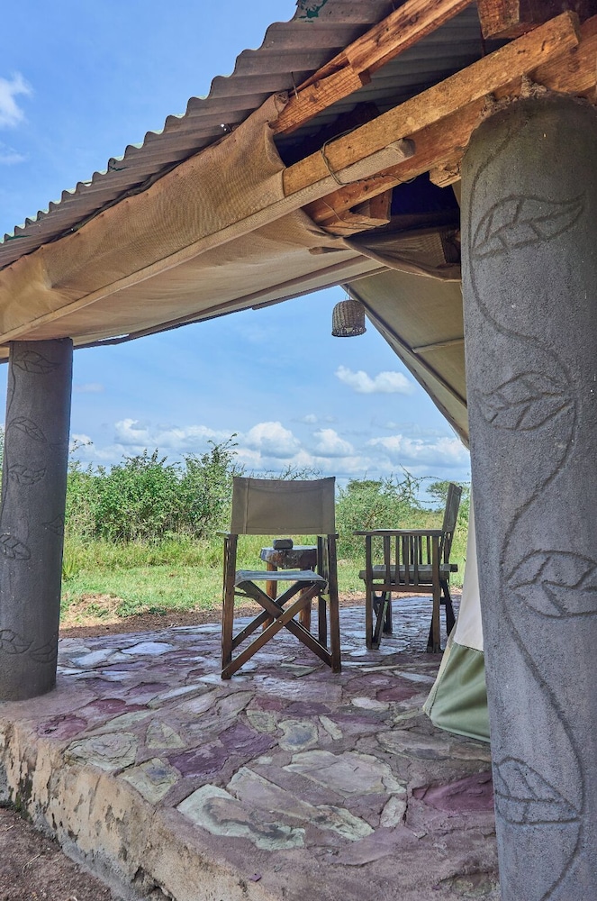 IKOMA TENTED CAMP 24/50