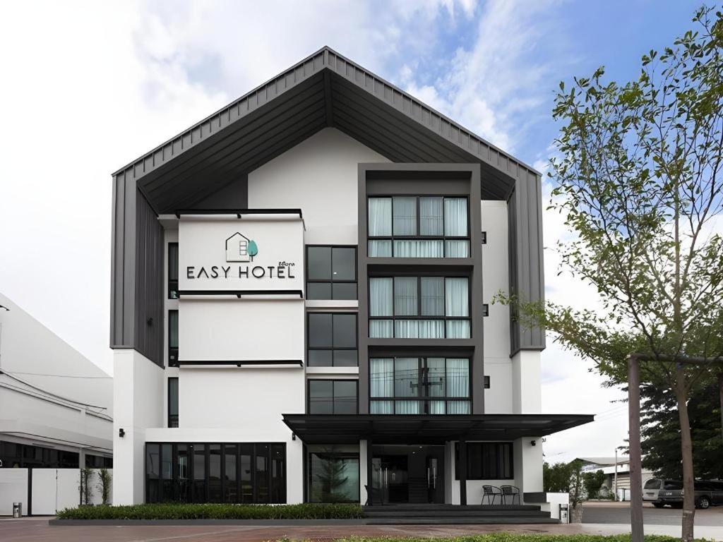 Easy Hotel 9/75