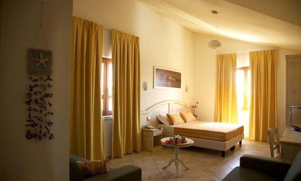 SUPERIOR, DOUBLE BED
