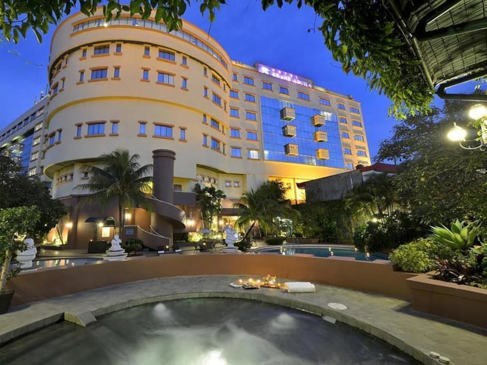 ARTOTEL Suites Aquila - Bandung 1/50