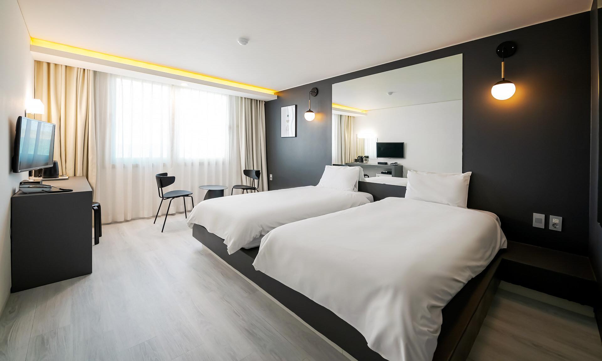 STANDARD, TWIN BEDS