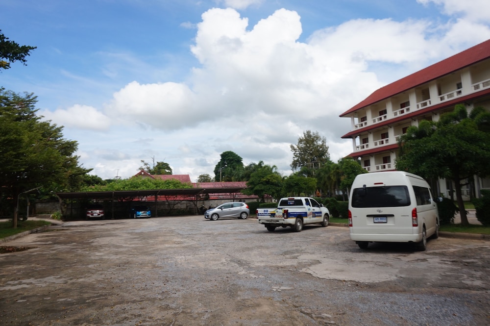 A.P. Garden Hotel 26/48