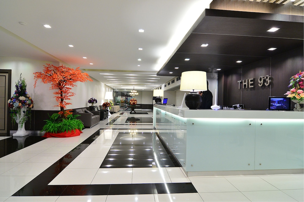 THE 93 HOTEL 2/32