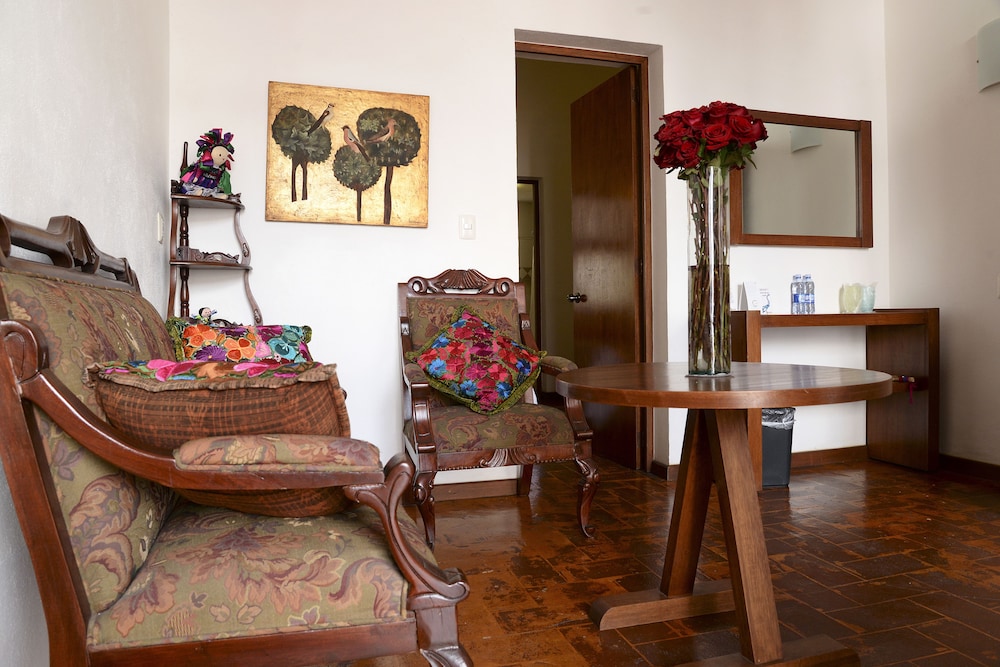 EL SERAFIN HOTEL BOUTIQUE 59/80