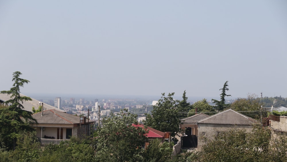 Guest House Caucasus 42/48