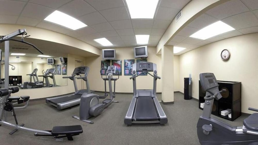 Candlewood Suites Indianapolis Downtown Medical District 25/73