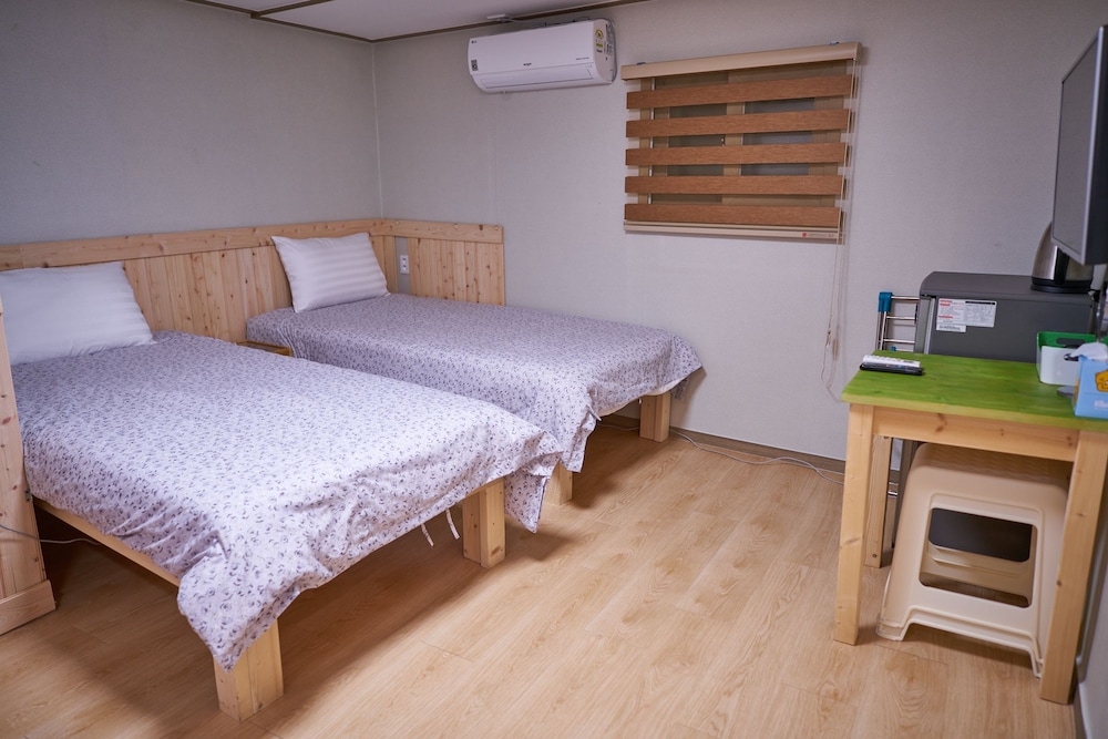 R Guesthouse 26/74