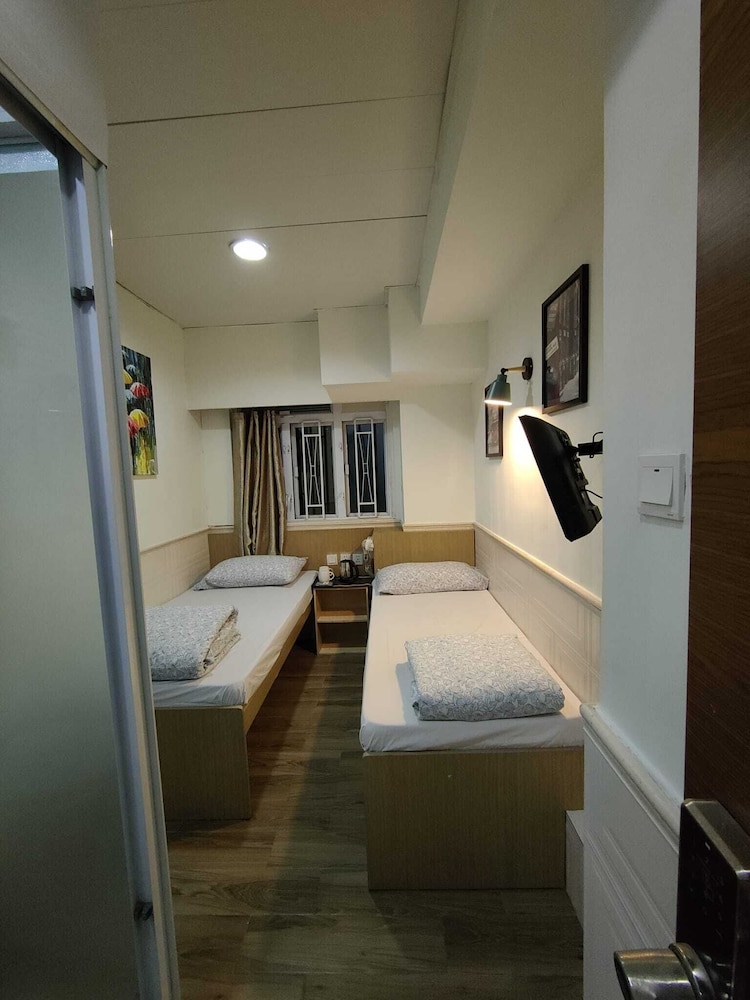 K & B Hostel 22/64