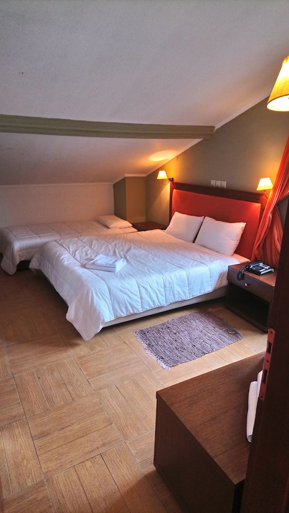 Four Seasons Skg Thessaloniki 26/80