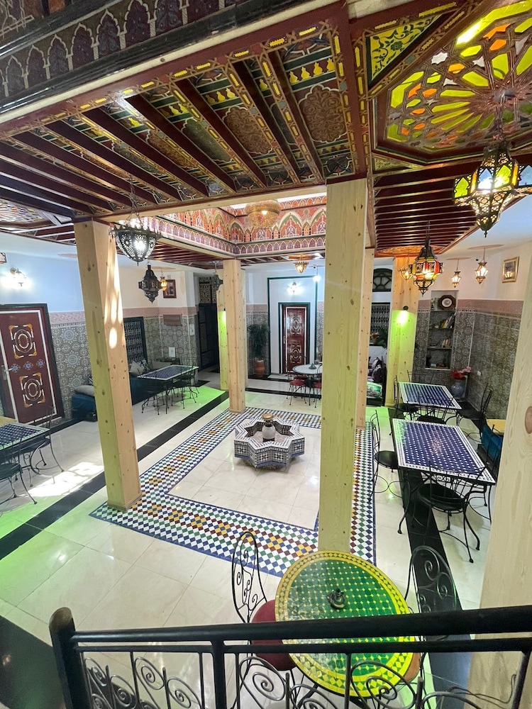 La Casa Espanyola 43/50
