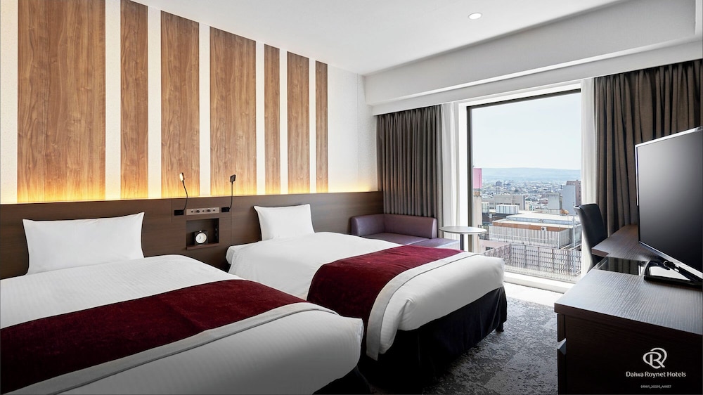 DELUXE, TWIN BEDS