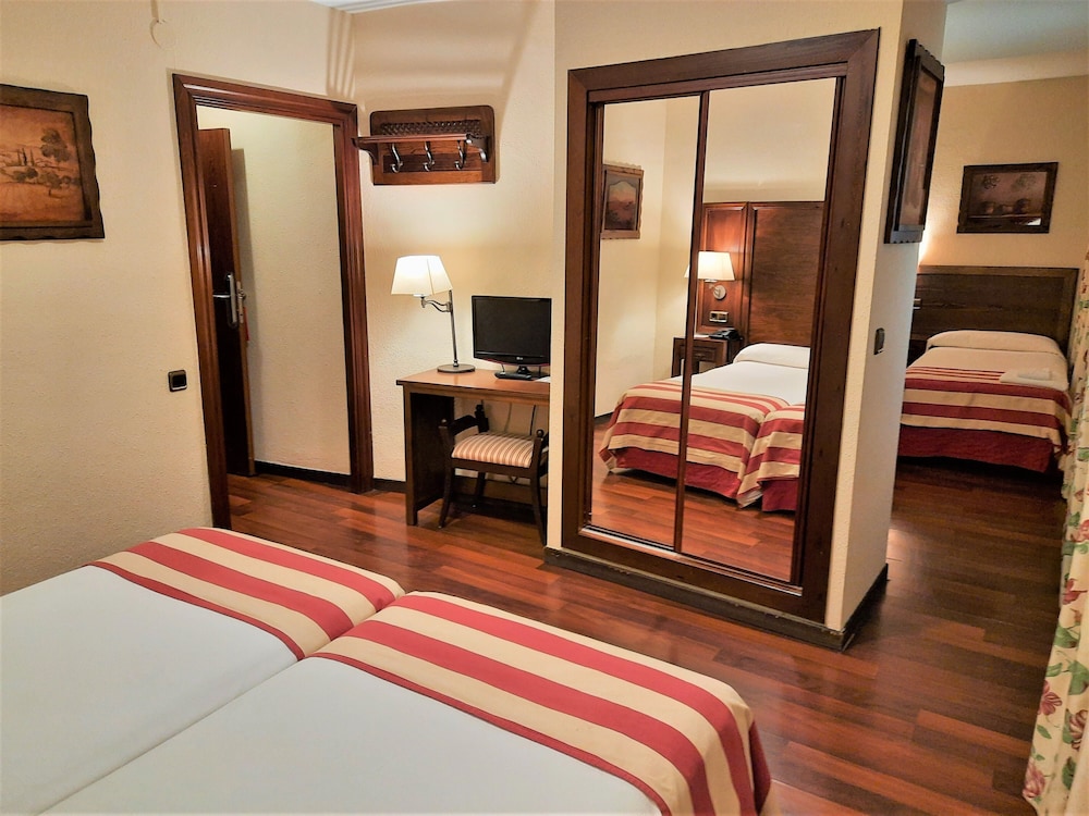 Hotel Urogallo (ex Husa) 18/46