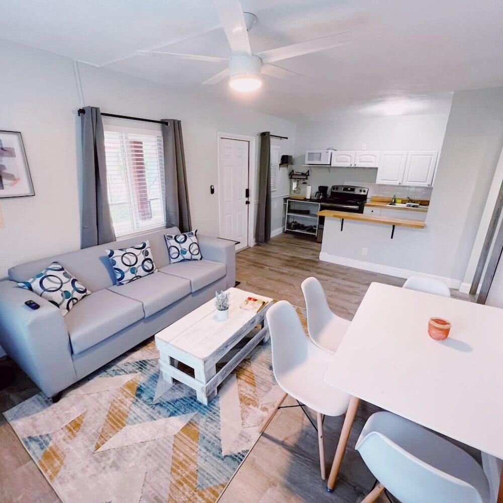 The Leeward Apartments By Lowkl 28/50
