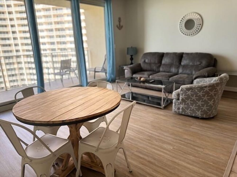 Shores of Panama Beach Resort 43/50
