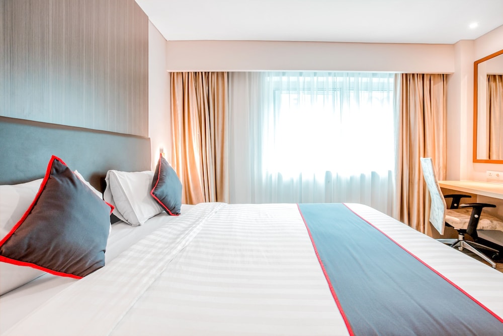 Collection O 7 Hotel Melawai 17/34