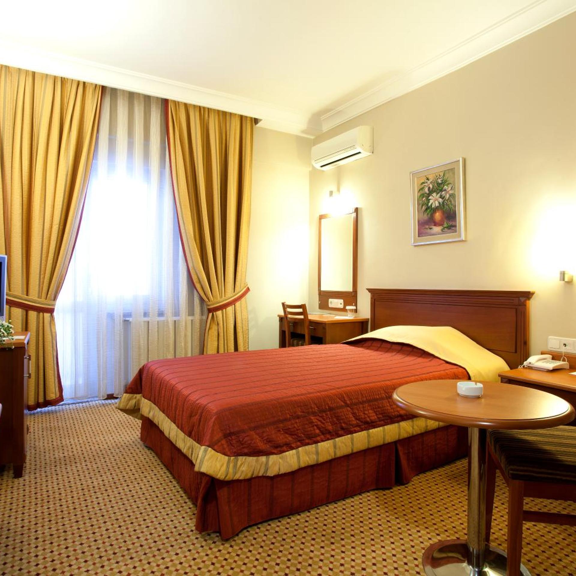 Hotel Sefa 2 10/30