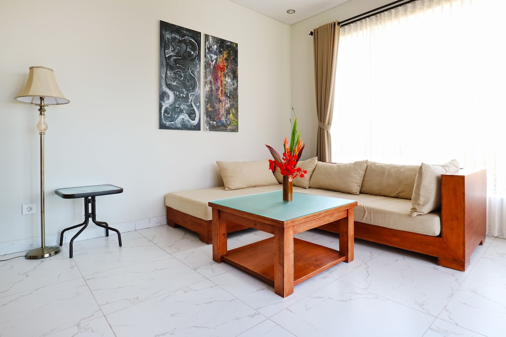 The Ocean Views Luxury Villas & Apartment by ZUZU 47/73