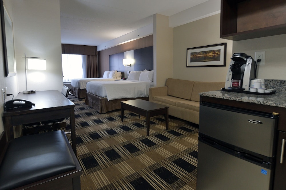 Holiday Inn Express And Suites Ottawa East Orleans 39/70