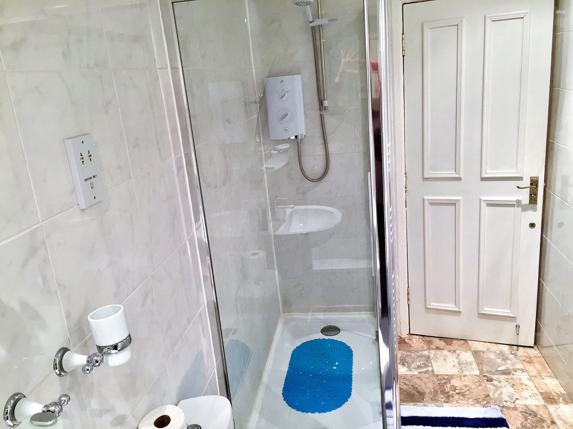 غرفة أساسية بسرير مزدوج بحمام خاص، 16 PILRIG GUEST HOUSE 6/8