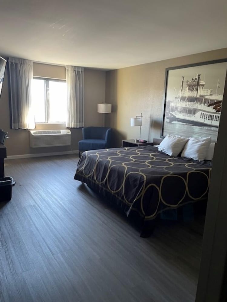 Studio, Suite, King Bed
