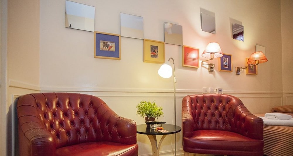 Hostal La Fontana 46/65