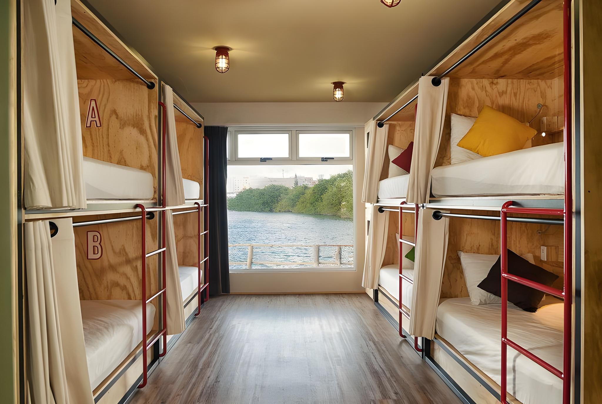 Female Dorm, 12 Beds
