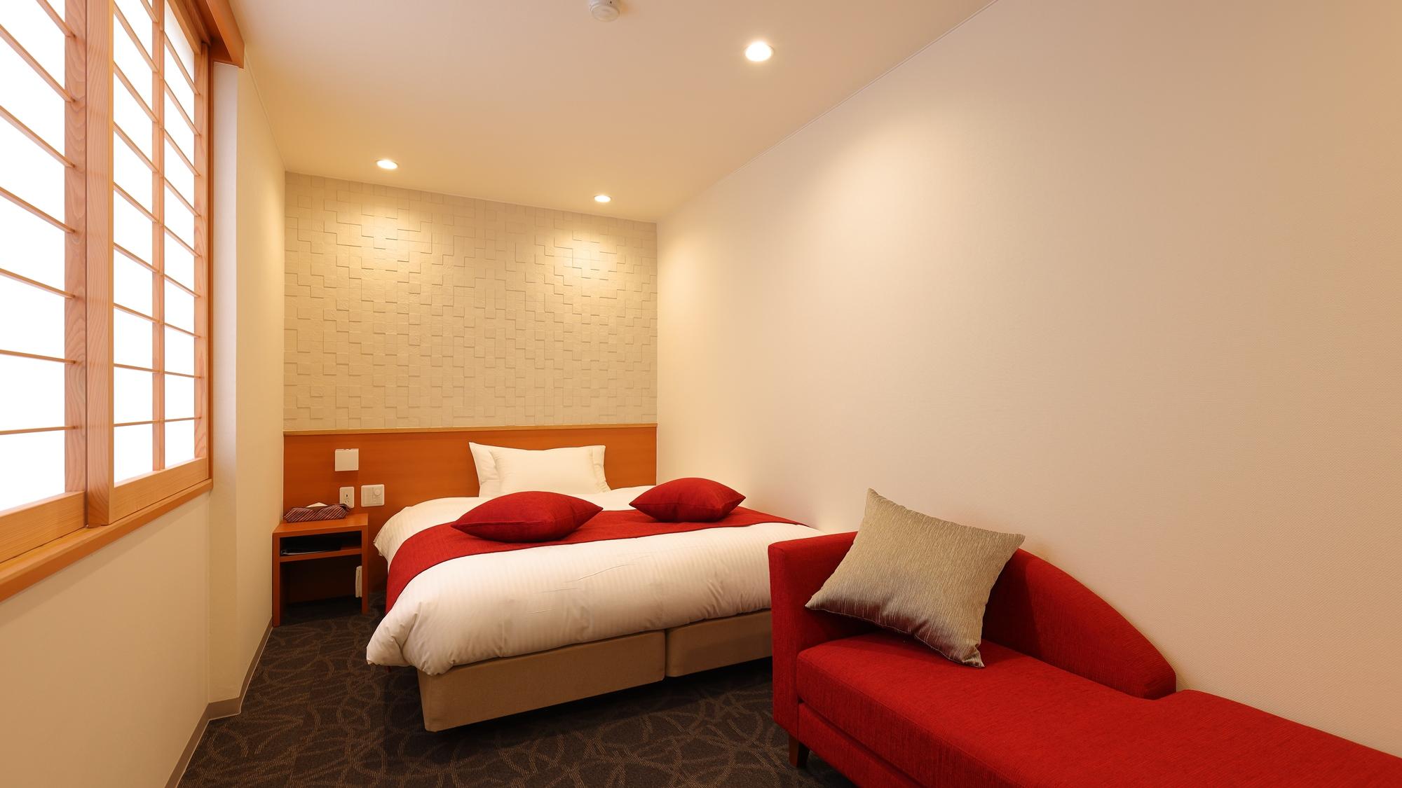 Suite, Double Bed, No View, Unit Bath