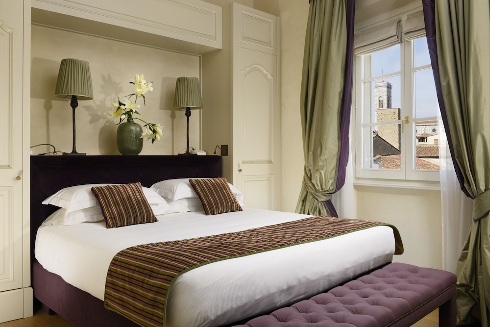 Hotel San Firenze Suites And Spa 11/75