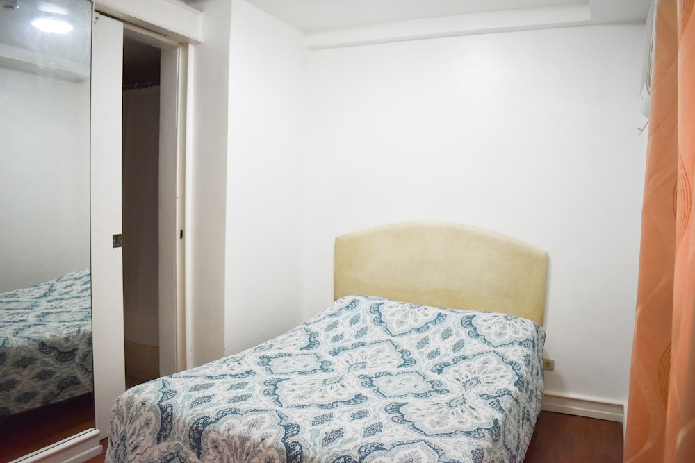 Sunette Tower Suites Makati City Center 35/75