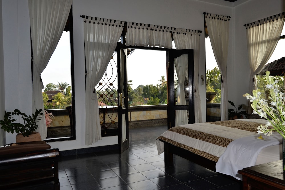 Kunang-Kunang Guesthouse 43/86