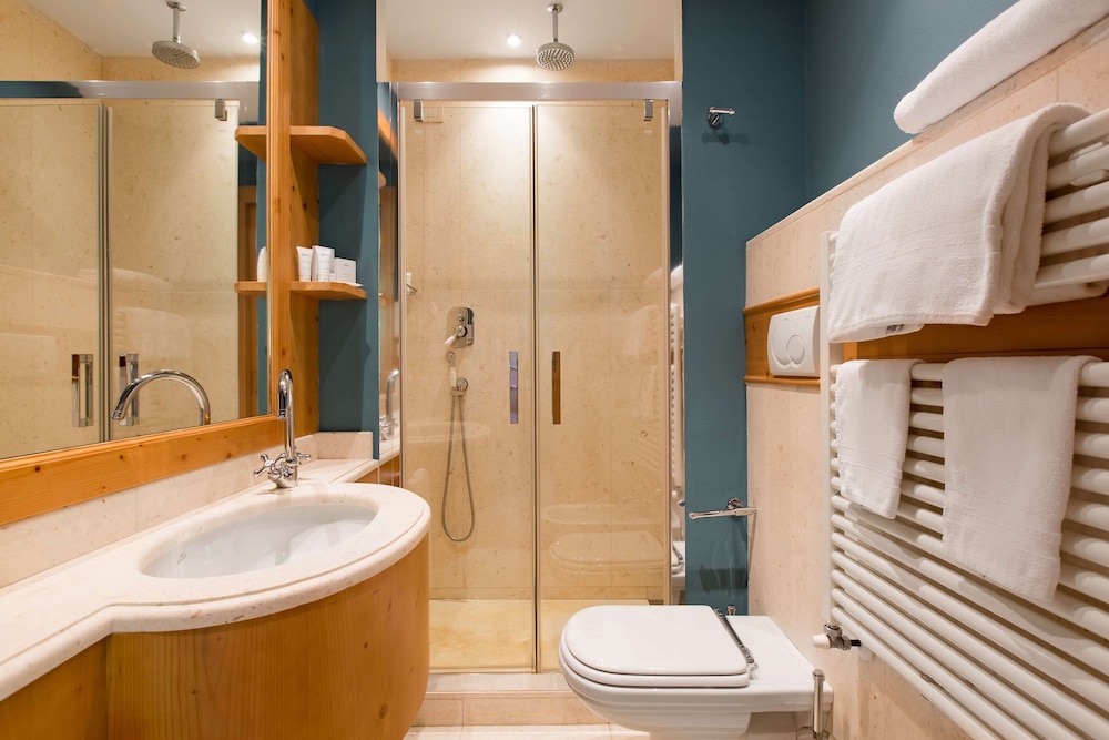 Radisson Residences Savoia Palace Cortina d’Ampezzo 60/65