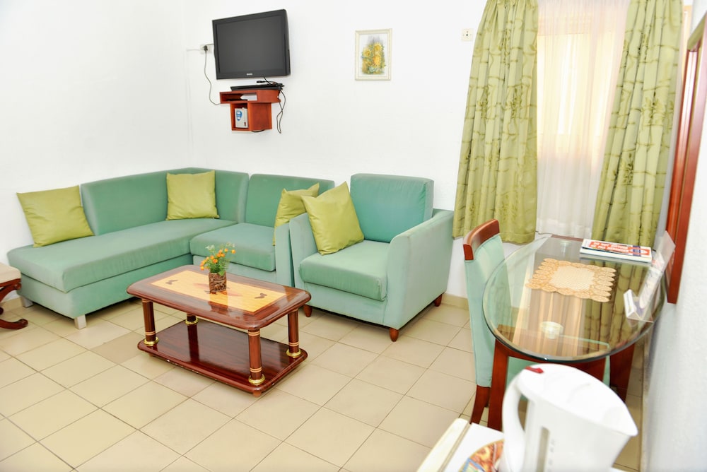 Golden Hotel & Suites 31/50
