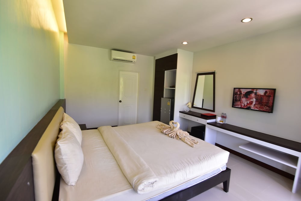 Varin Beach Resort 35/75