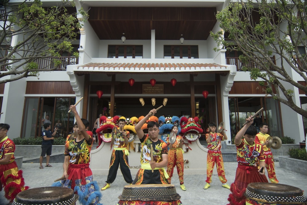 Vinh Hung Old Town Hotel 49/57